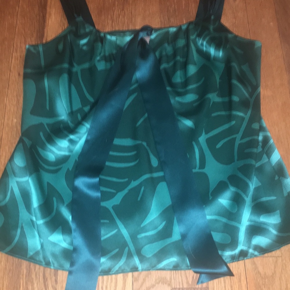 Ann Taylor Camisole/Top Size 10